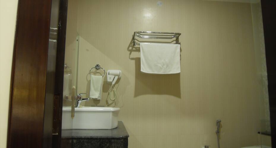 Hotel Gangey, Allahabad 3